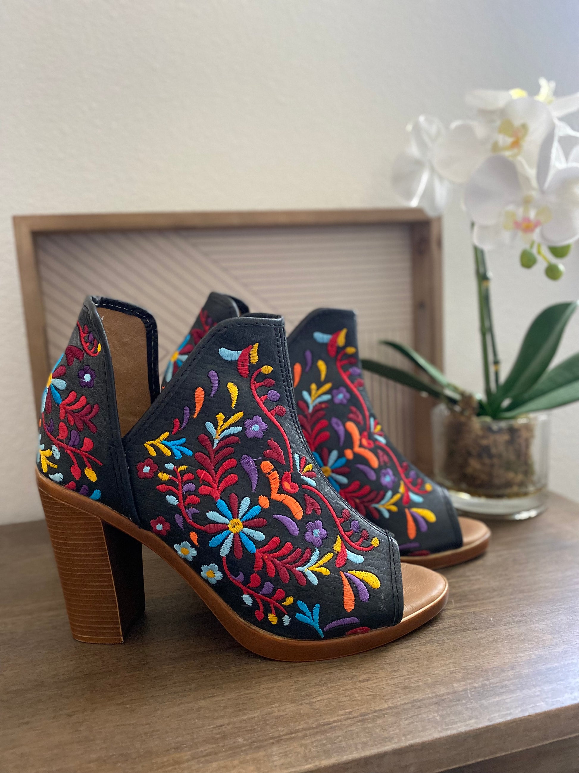 Mexican leather embroidery ankle boots